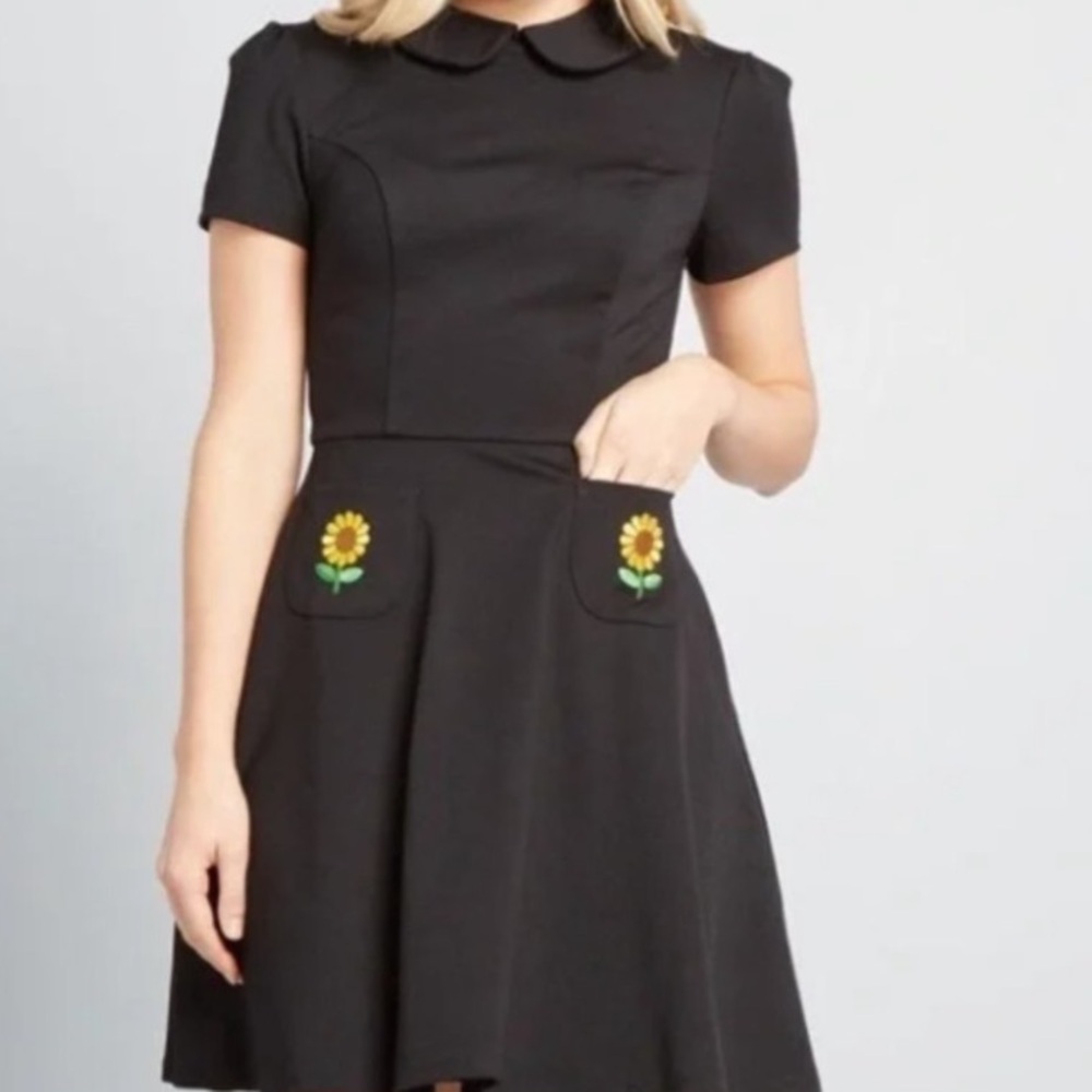 ModCloth Spoken sweetness black dress with embroidered sunflower pockets